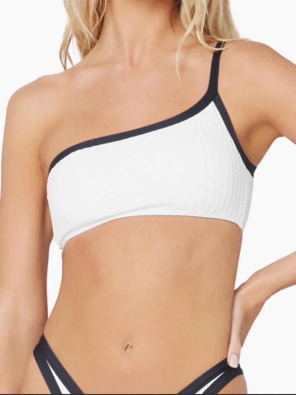 L Space L22834 Womens White One
Shoulder Bikini Top